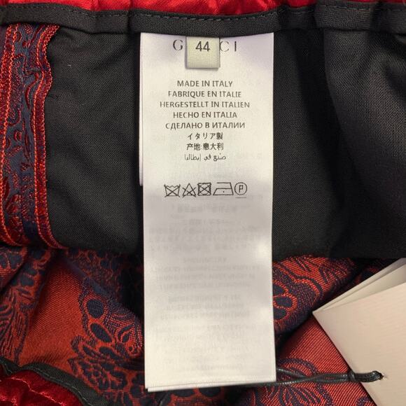 GUCCI 2018 Size 28 Red Black Jacquard Viscose Blend Joggers Shorts - Picture 6 of 10